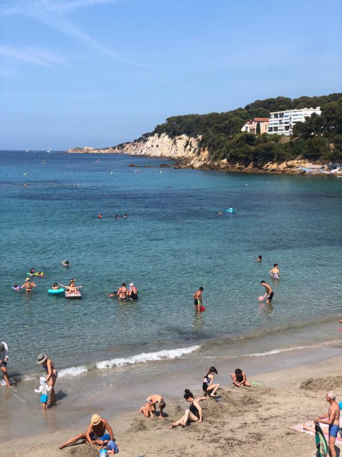 Maison En Front De Mer Sur La Plage De Portissol Sanary-sur-Mer Esterno foto